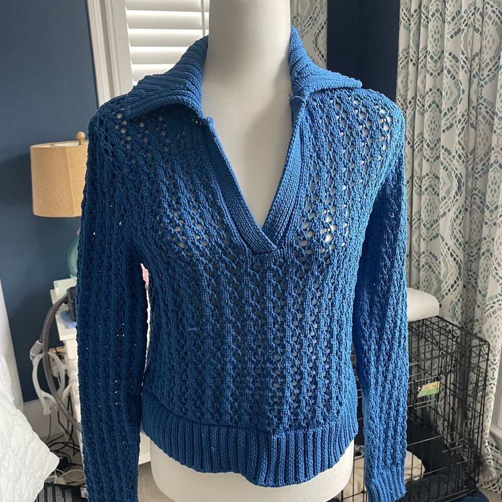 Beautiful blue open weave Mango sweater size small